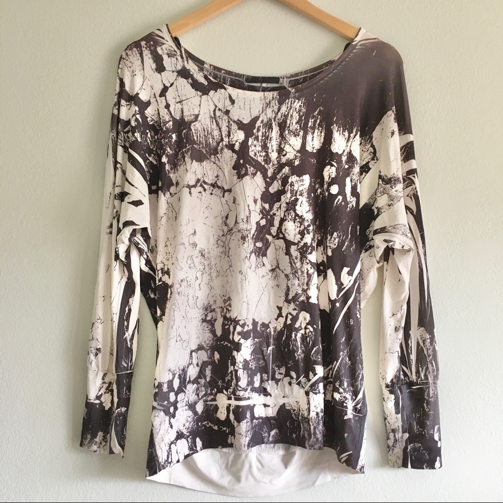 Long sleeve shirt